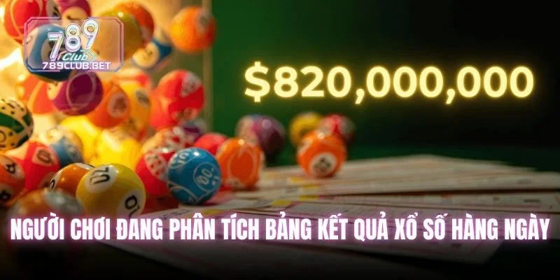 Người chơi đang phân tích bảng kết quả xổ số hàng ngày